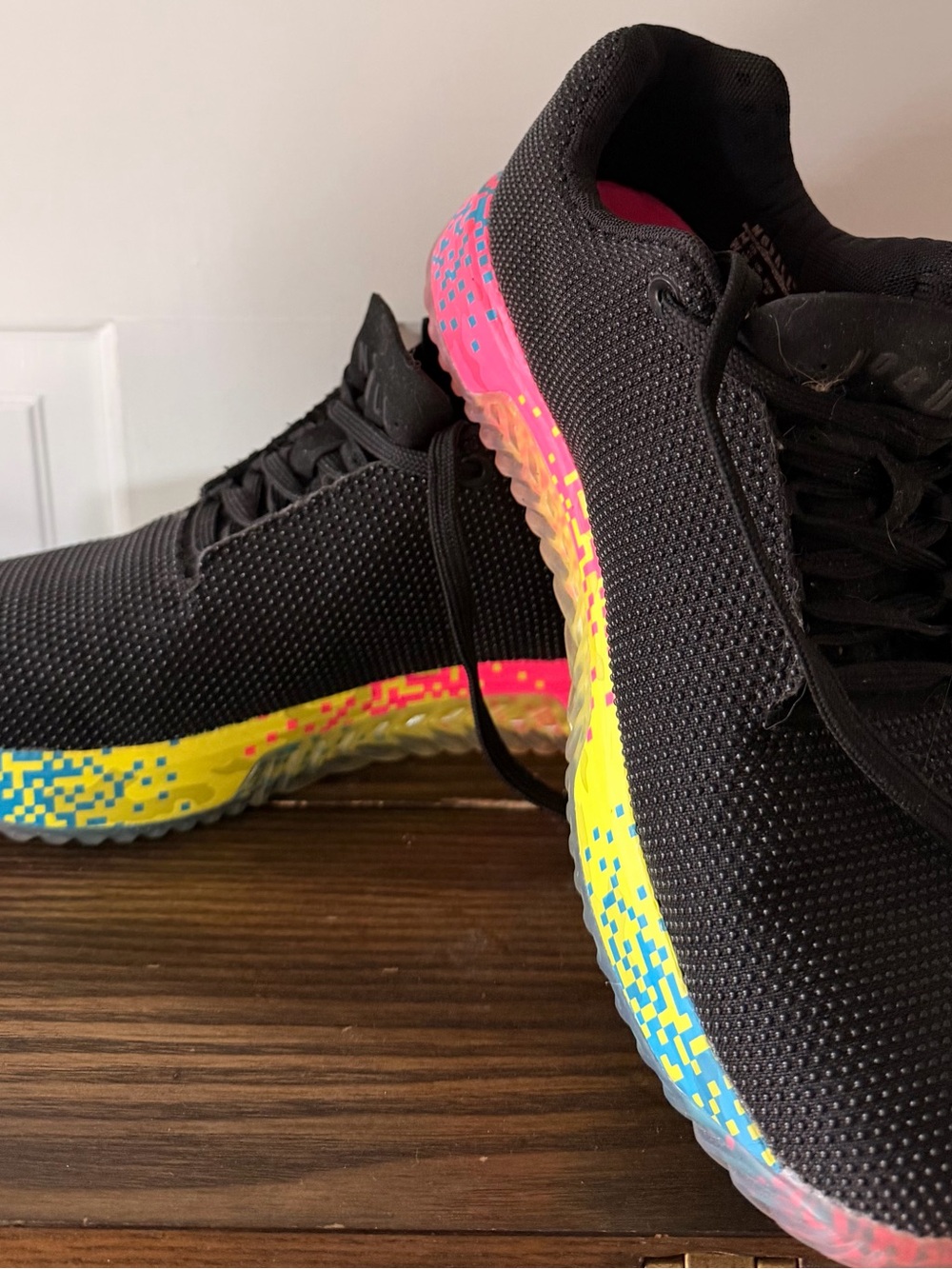 NOBULL Trainer Outwork Neon Glitch Pixel Black Women’s 8 Men’s 6.5